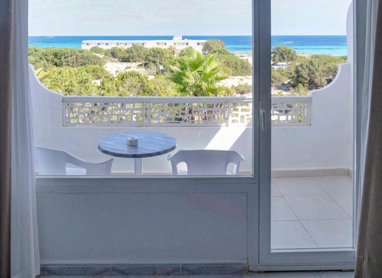 Roquetes Rooms - Formentera Break Es Pujols Exterior foto